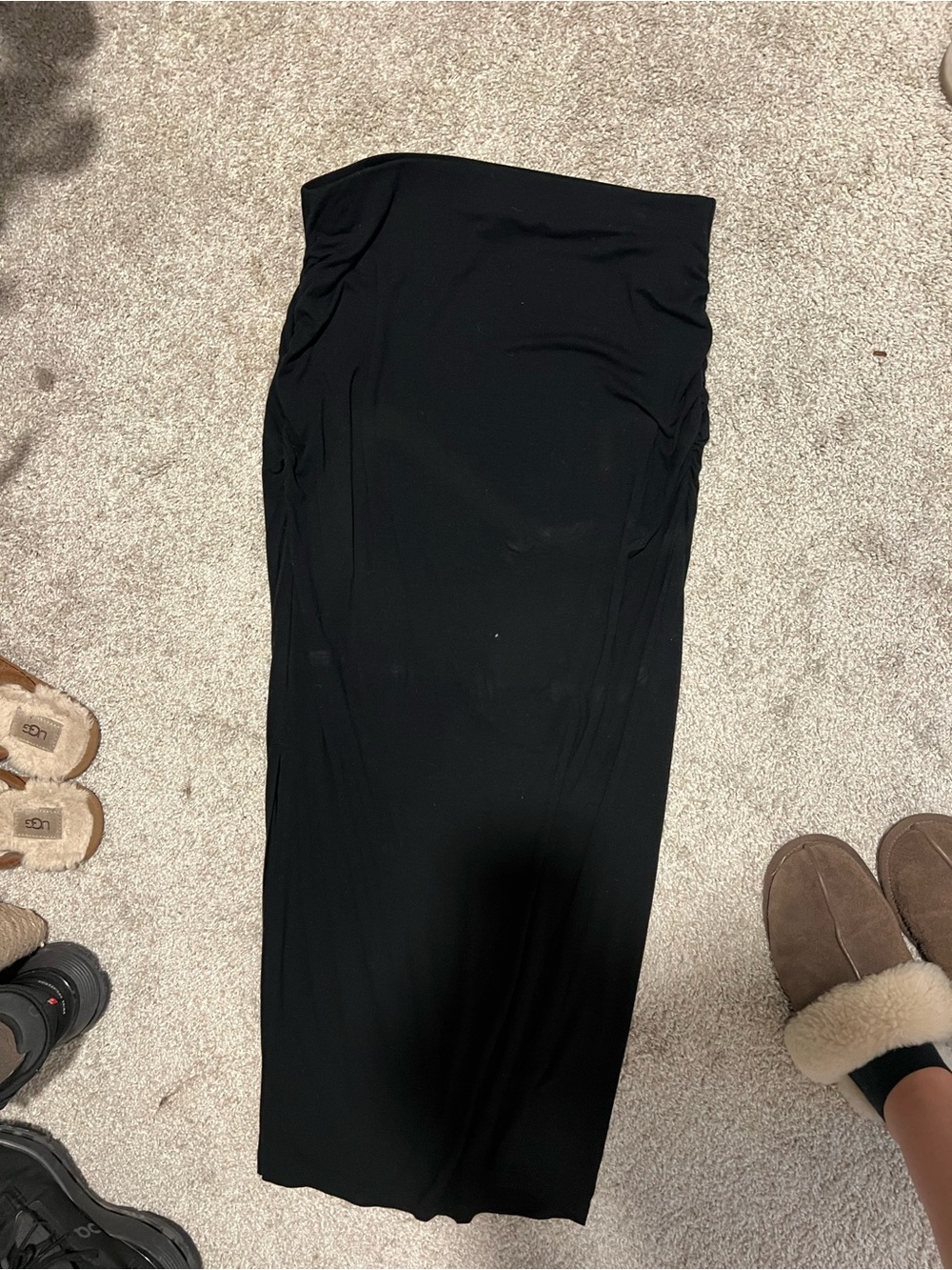 Old Navy Black Maxi Skirt – Sleek Straight Silhouette
